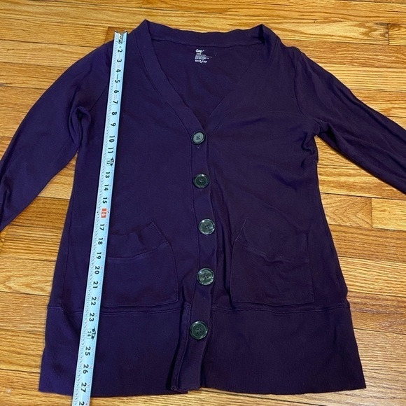 Gap Lightweight Knit Sweater Cardigan - Picture 7 of 7
